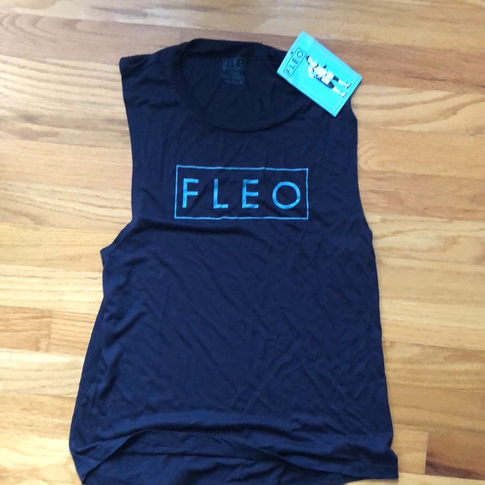 NWT!! FLEO tank/muscle tank